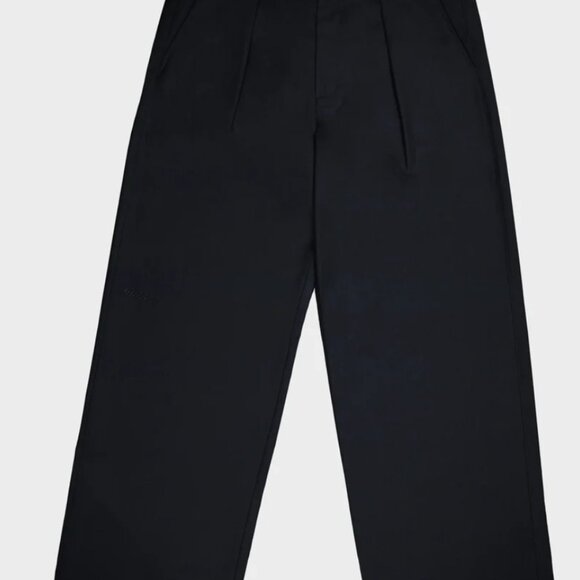Versatile Black Pleated Pants - Picture 4 of 4